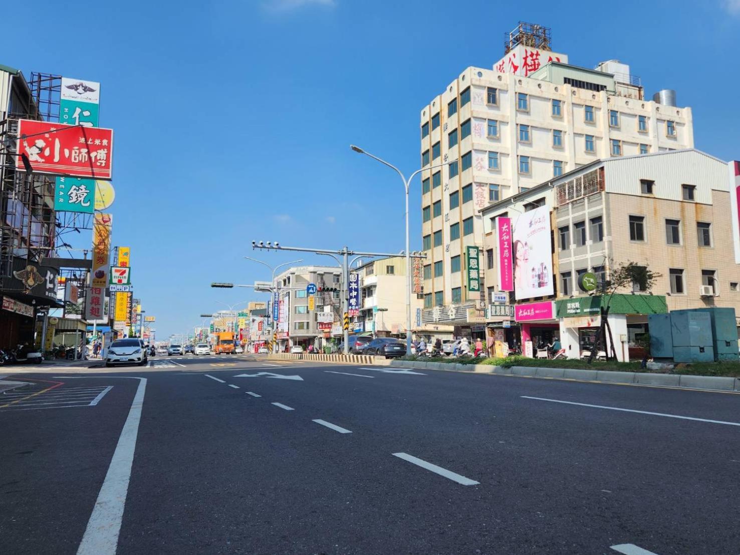 โรงแรมหัวขู ไถหนาน ภายนอก รูปภาพ